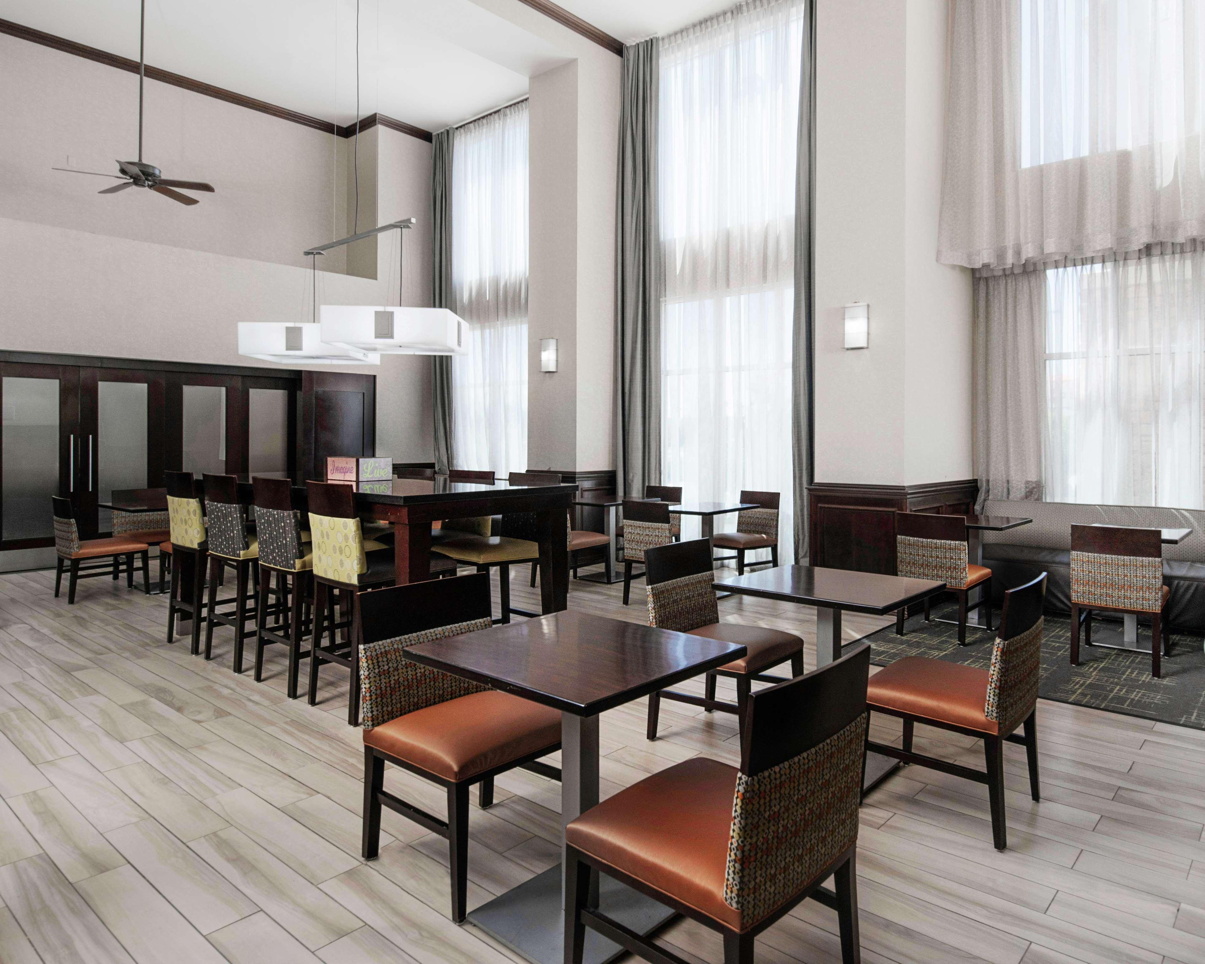 Hampton Inn & Suites Lubbock Ngoại thất bức ảnh